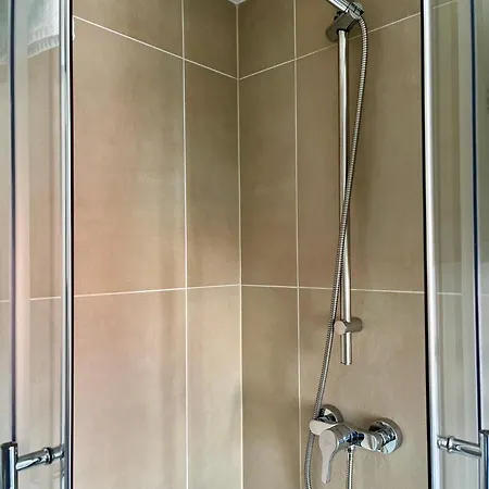 Flores Center - Easy Self-check-in Appartement Graz