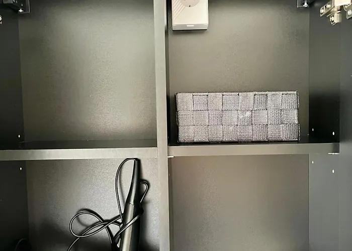 Flores Center - Easy Self-check-in Апартаменти Грац