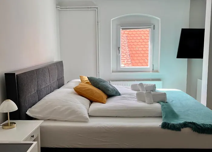 Flores Center - Easy Self-check-in Апартаменты *